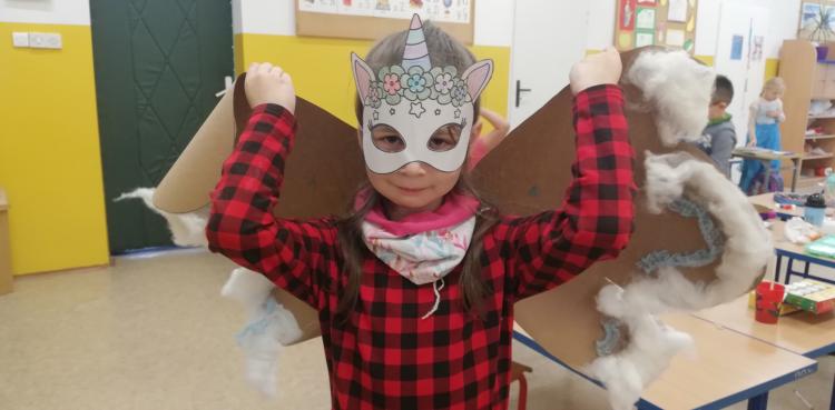 (szerokość: 750 / wysokość: 369)