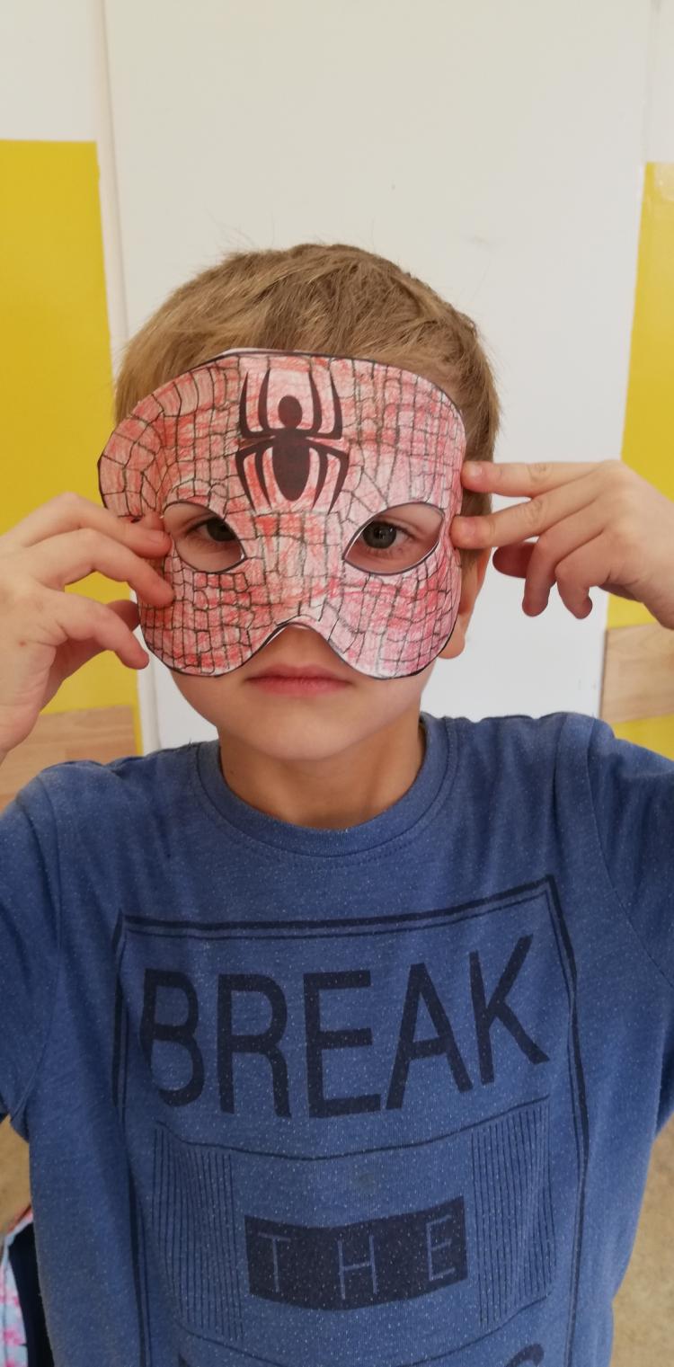 (szerokość: 750 / wysokość: 1521)