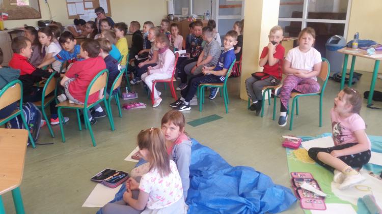 (szerokość: 750 / wysokość: 421)