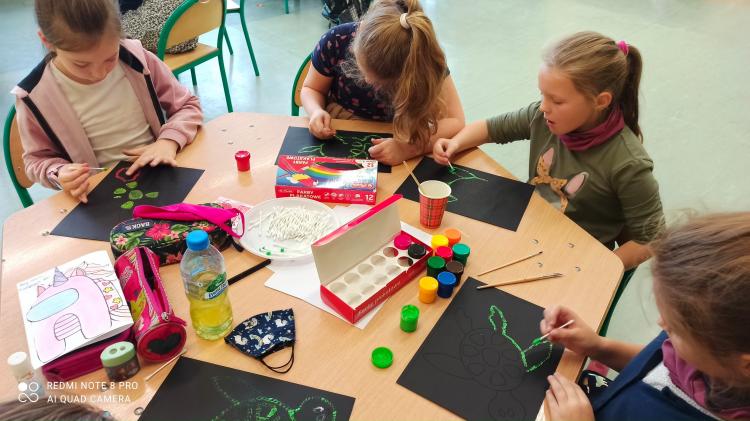 (szerokość: 750 / wysokość: 421)