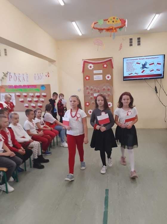(szerokość: 560 / wysokość: 750)