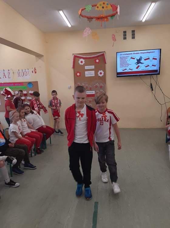 (szerokość: 560 / wysokość: 750)