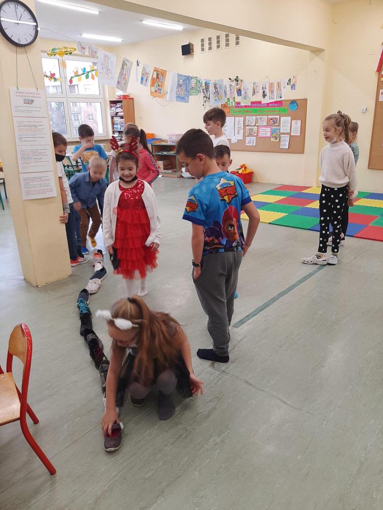 (szerokość: 750 / wysokość: 999)