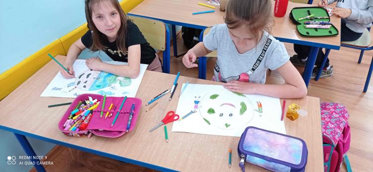 (szerokość: 750 / wysokość: 346)