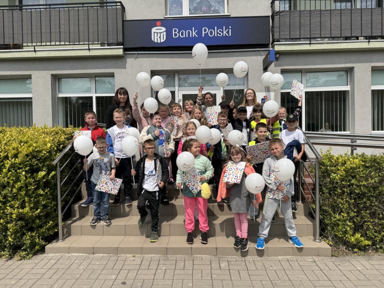 Wizyta uczniów w banku