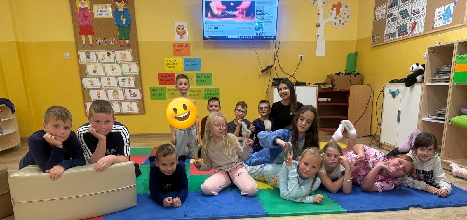 3A- nocowanie w szkole