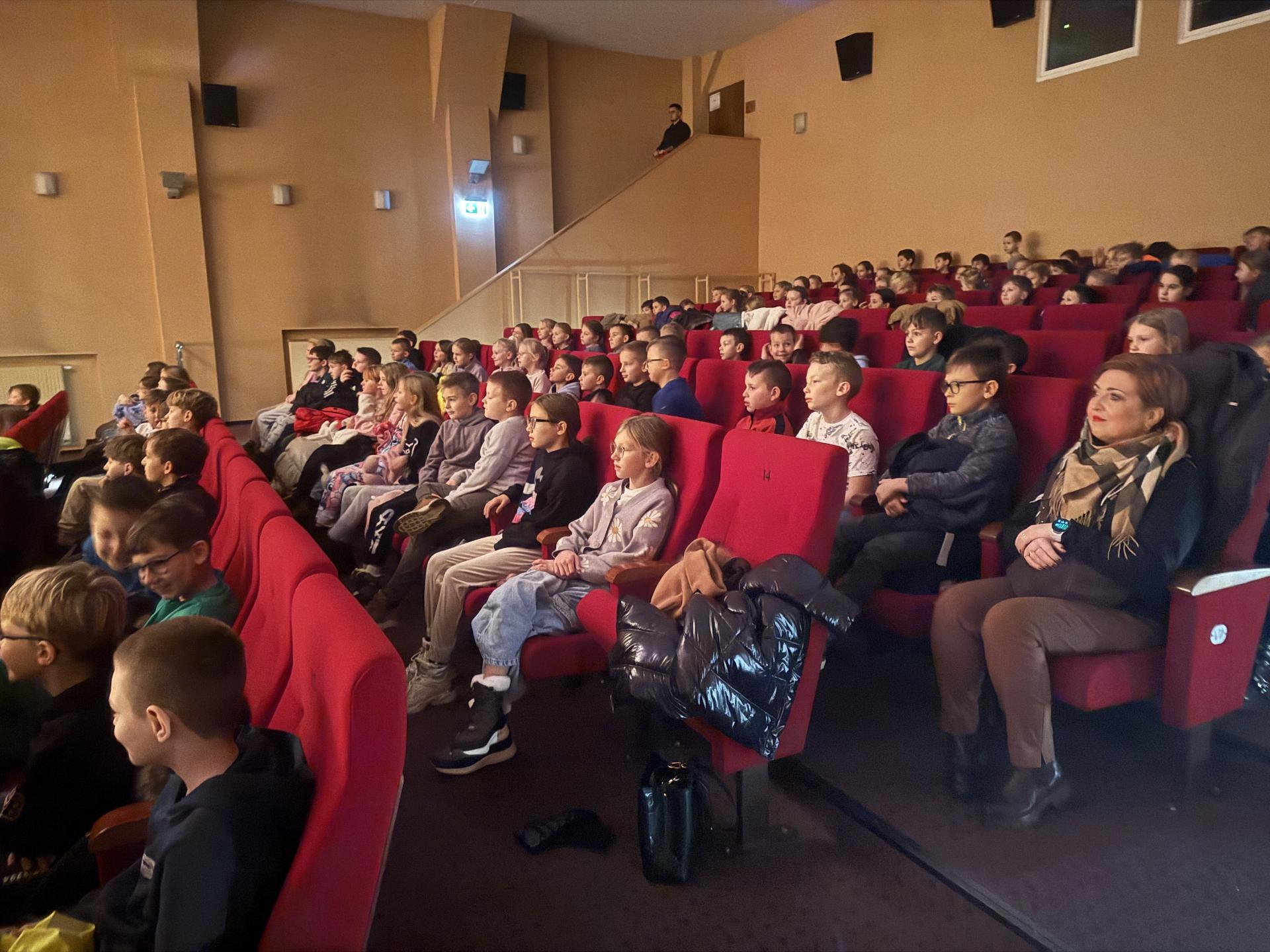 Wyjście na spektakl