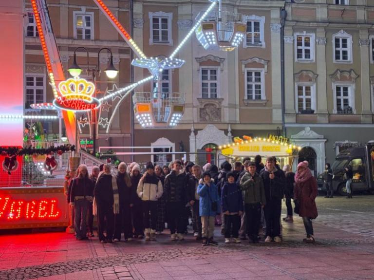 Uczniowie na wycieczce w Opolu