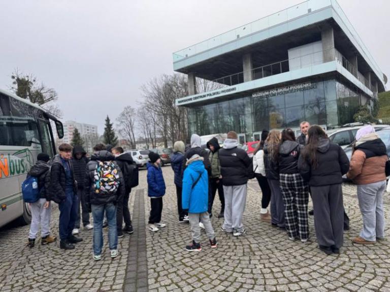 Uczniowie na wycieczce w Opolu