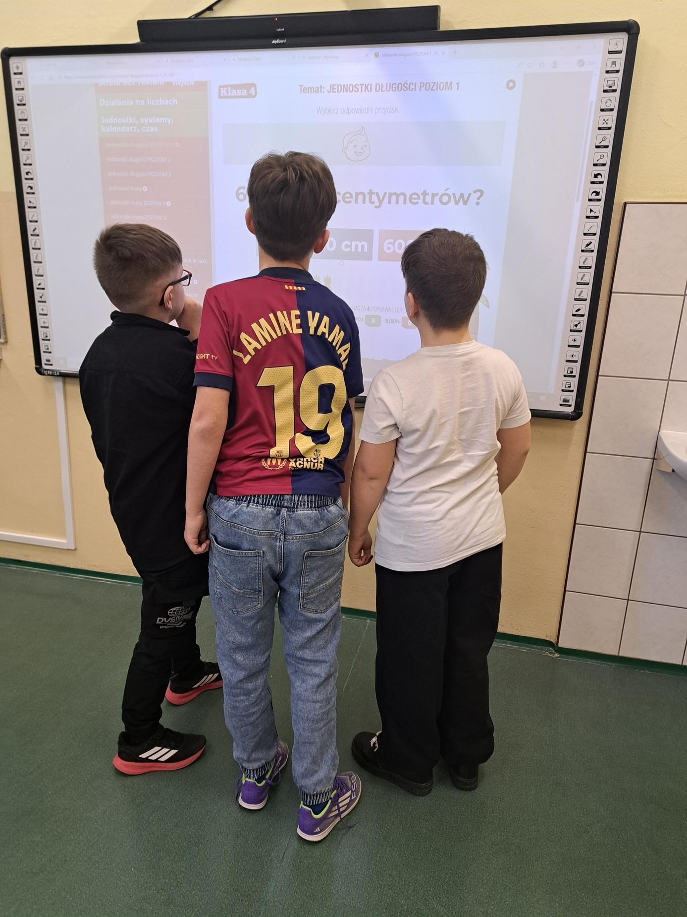 zadanie ze strony matzoo.pl