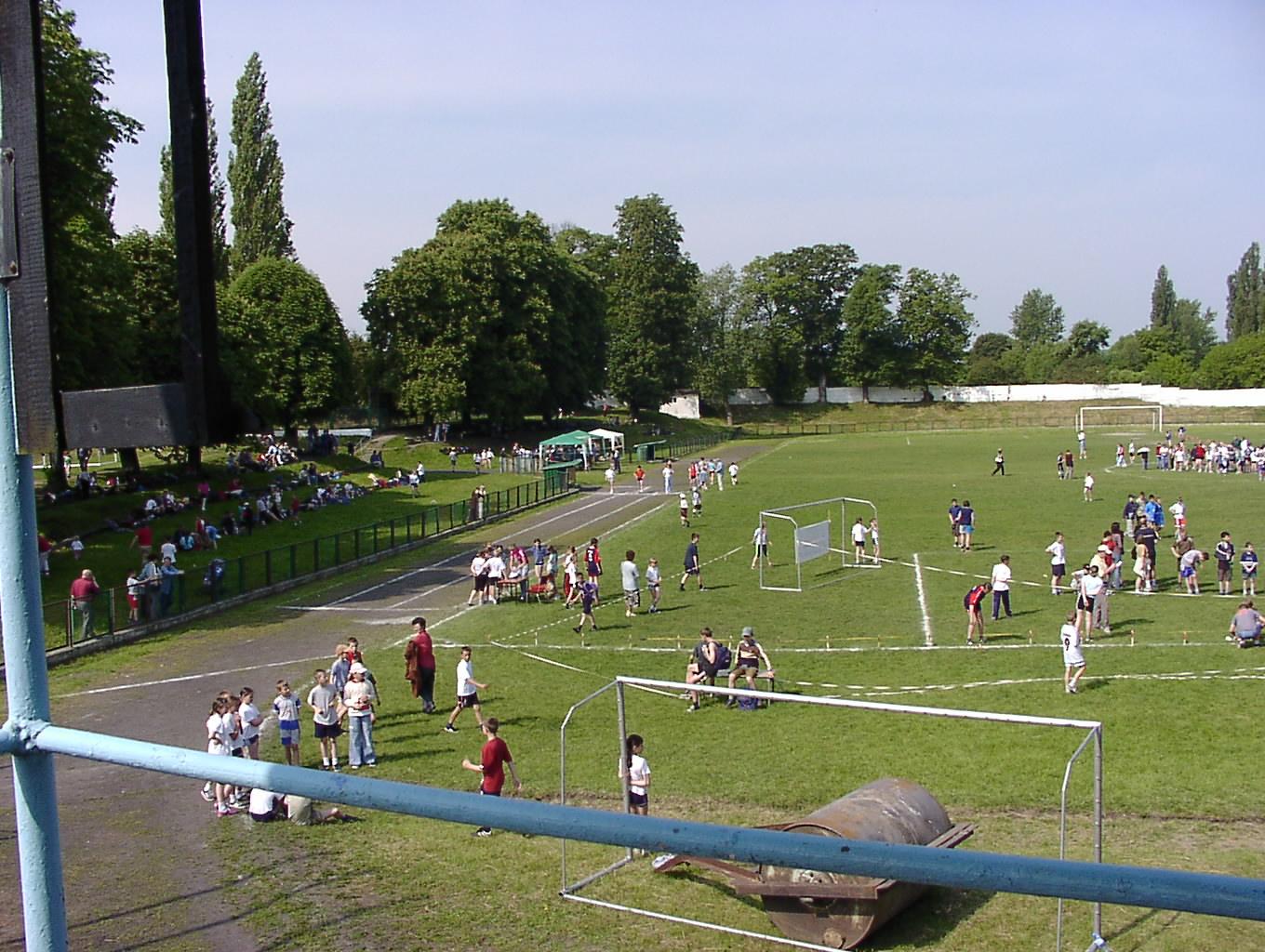 ZAWODY NA STADIONIE MIEJSKIM