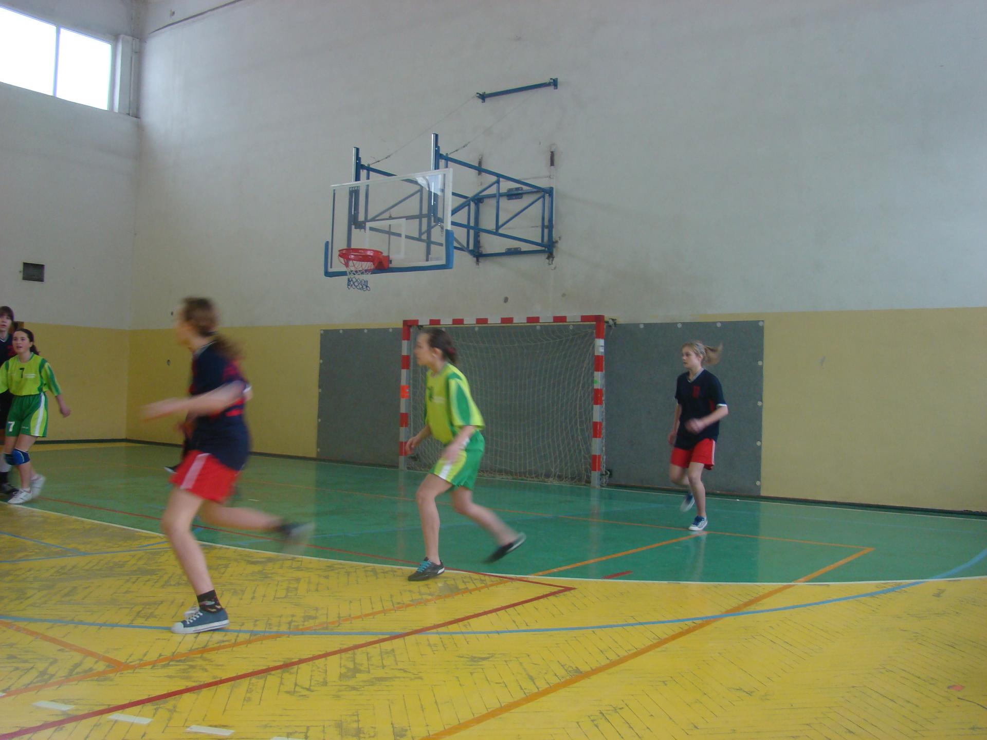 ROZGRYWKI SPORTOWE