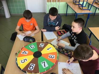 (szerokość: 375 / wysokość: 281)