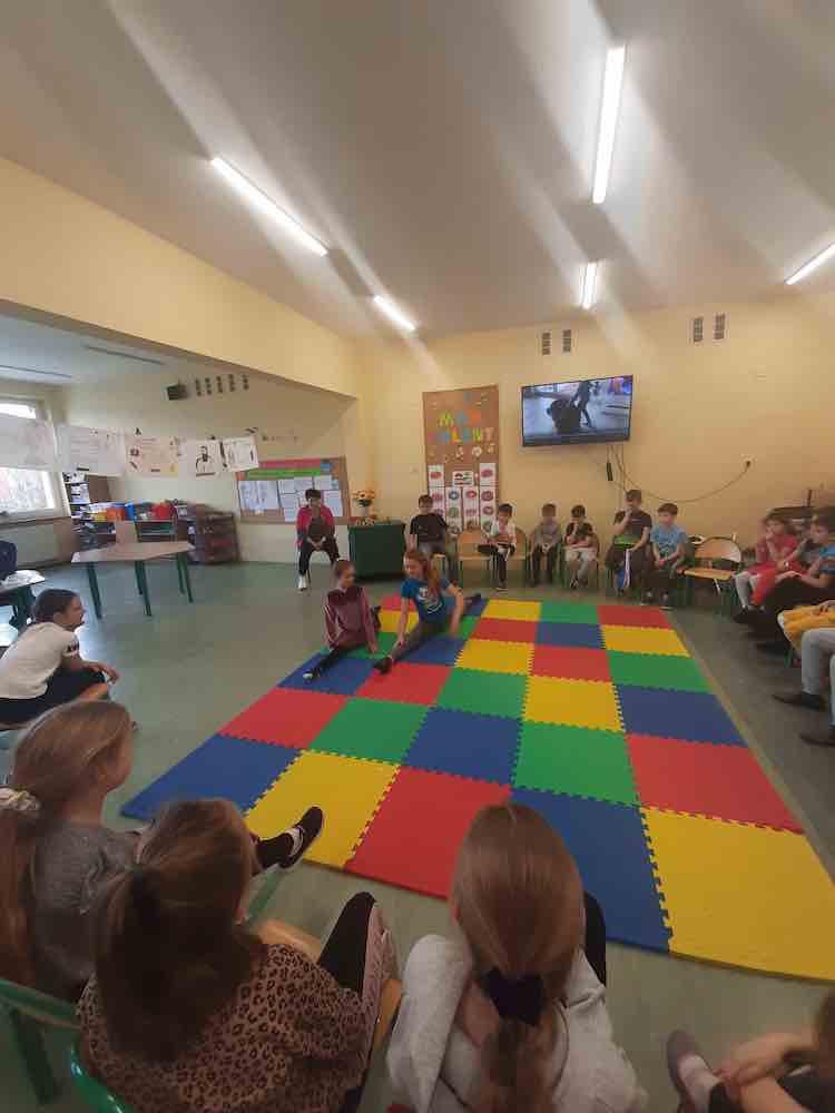 (szerokość: 750 / wysokość: 1000)