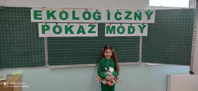 (szerokość: 750 / wysokość: 346)