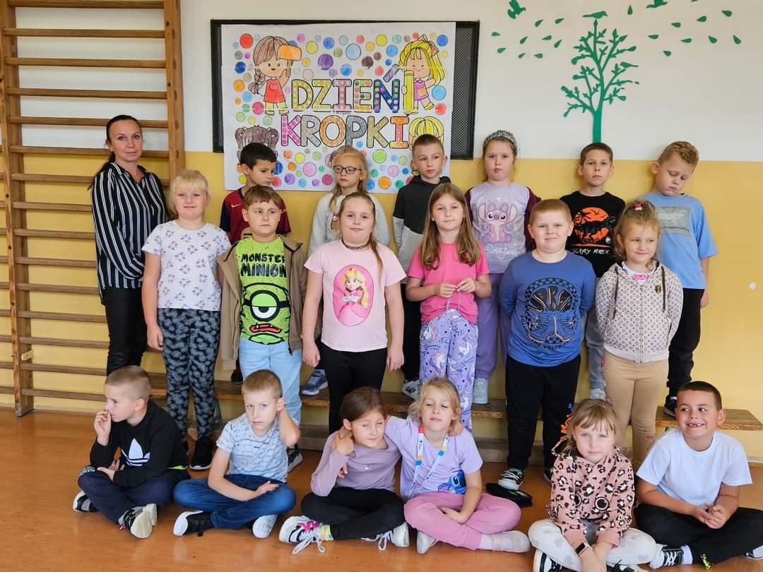 KROPKA ŚWIETLICA